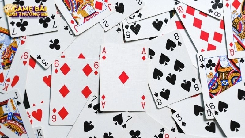 Tiến lên đếm lá